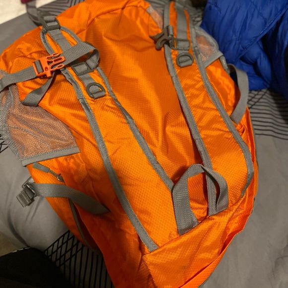 Orange zomake backpack - Picture 3 of 4